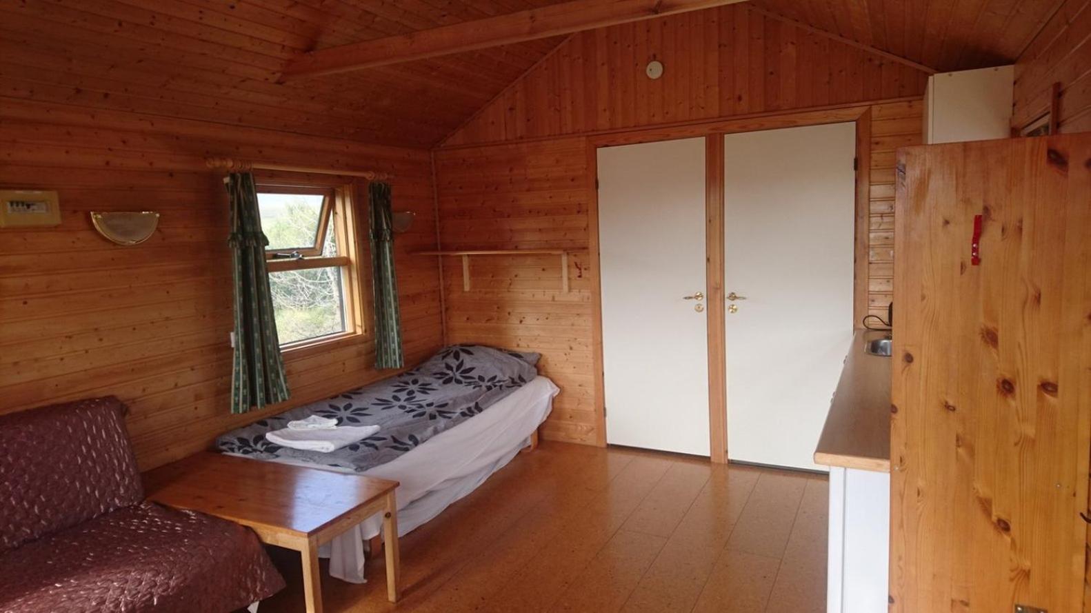 Bakkafloet Guesthouse Вармахлид Екстериор снимка