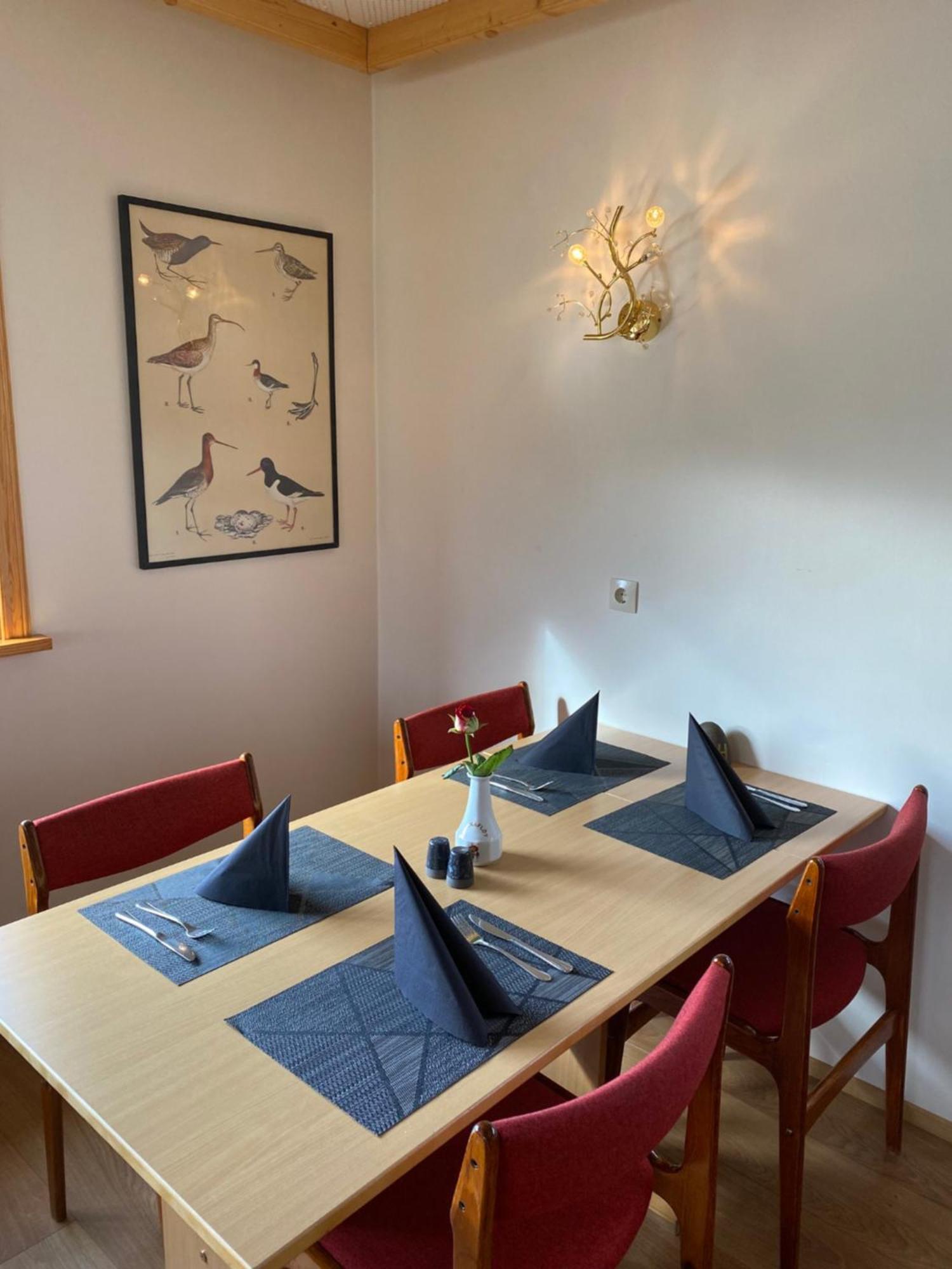 Bakkafloet Guesthouse Вармахлид Екстериор снимка