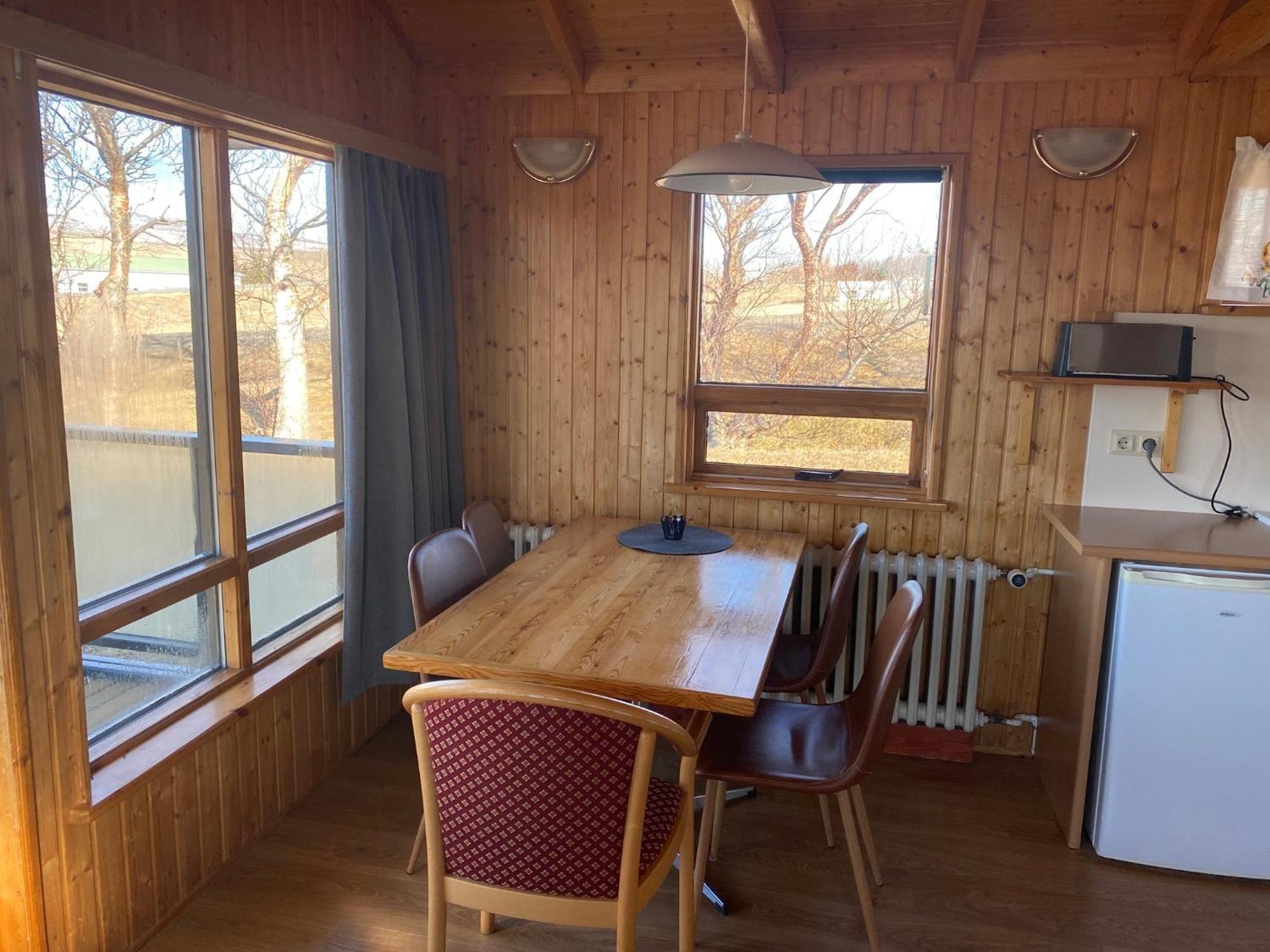 Bakkafloet Guesthouse Вармахлид Екстериор снимка