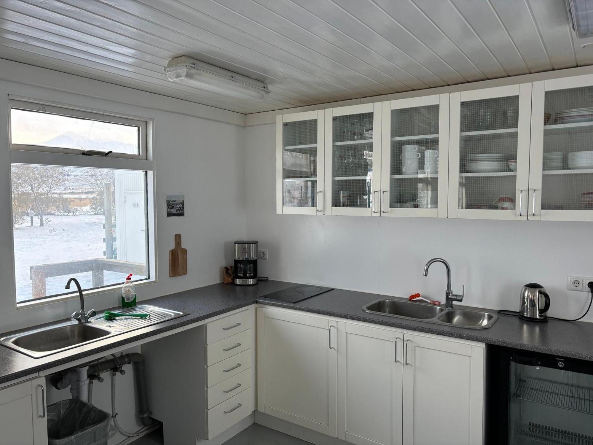 Bakkafloet Guesthouse Вармахлид Екстериор снимка