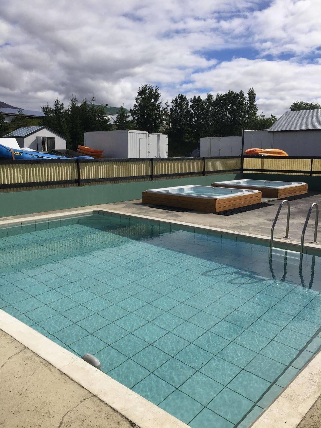 Bakkafloet Guesthouse Вармахлид Екстериор снимка