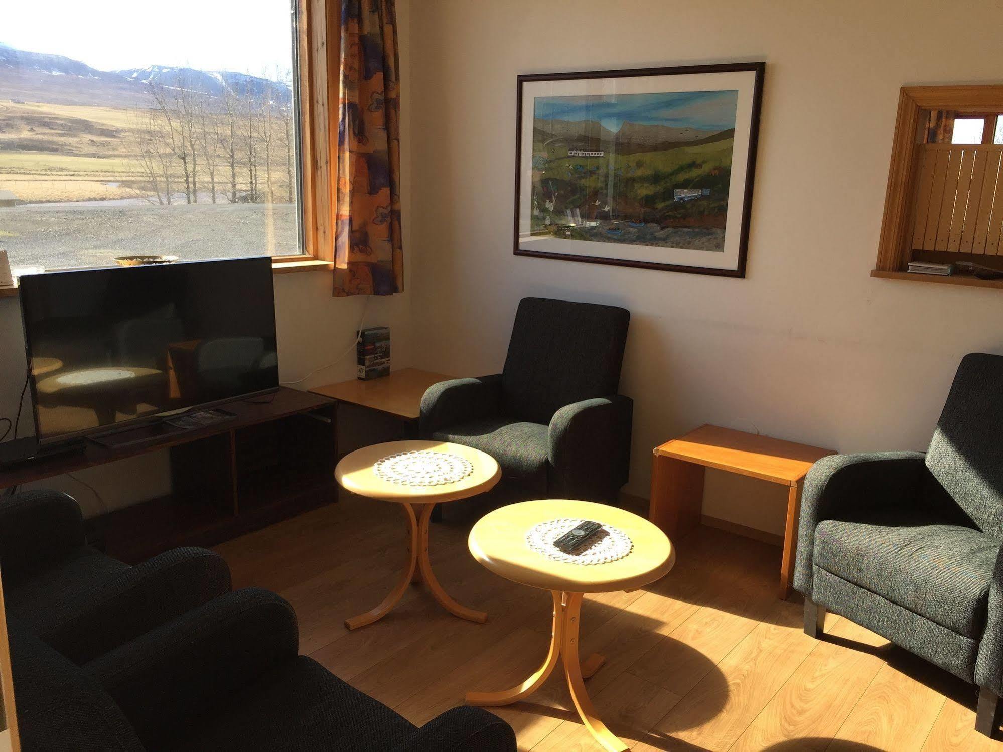 Bakkafloet Guesthouse Вармахлид Екстериор снимка